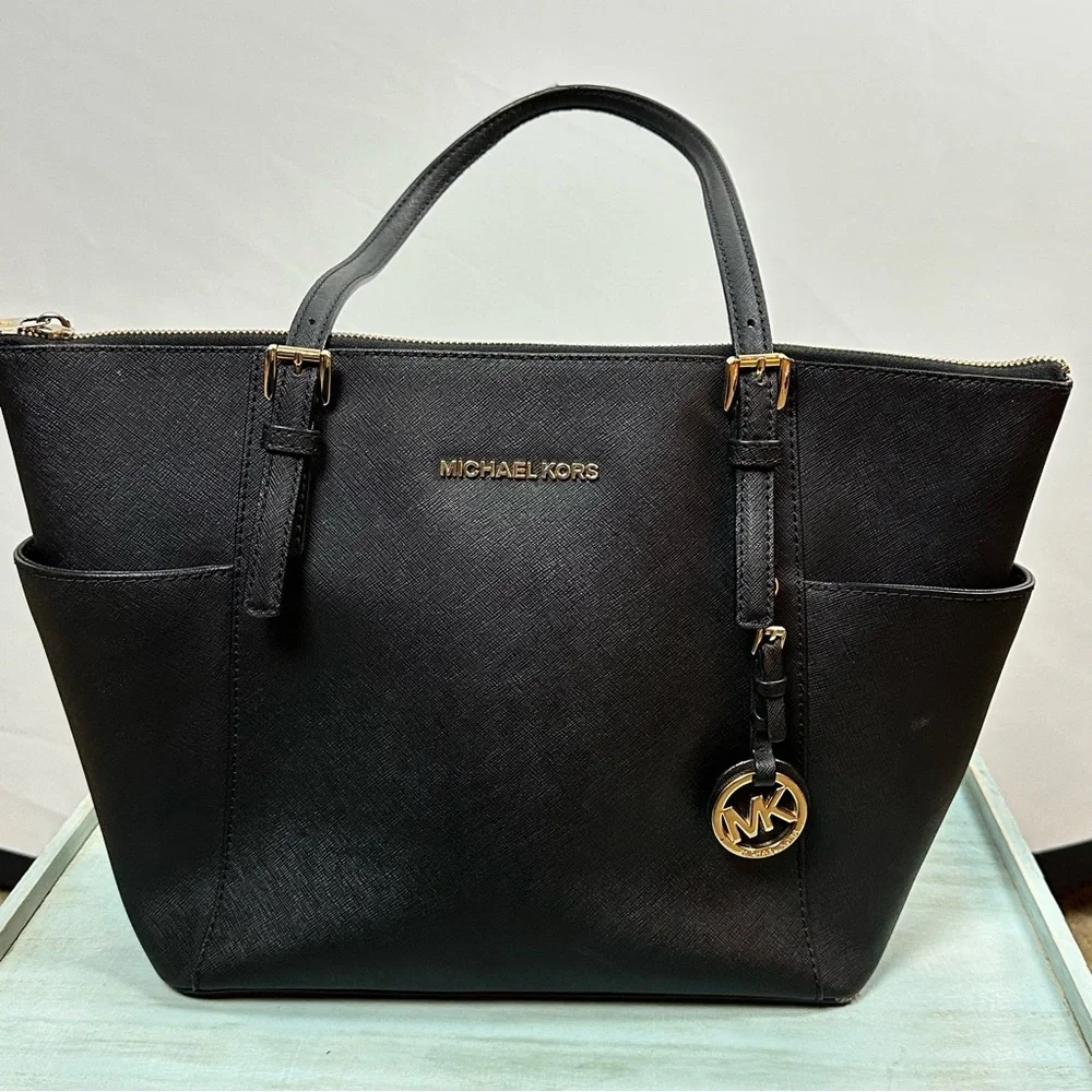 MICHAEL KORS faux leather top zip Charlotte bag in black